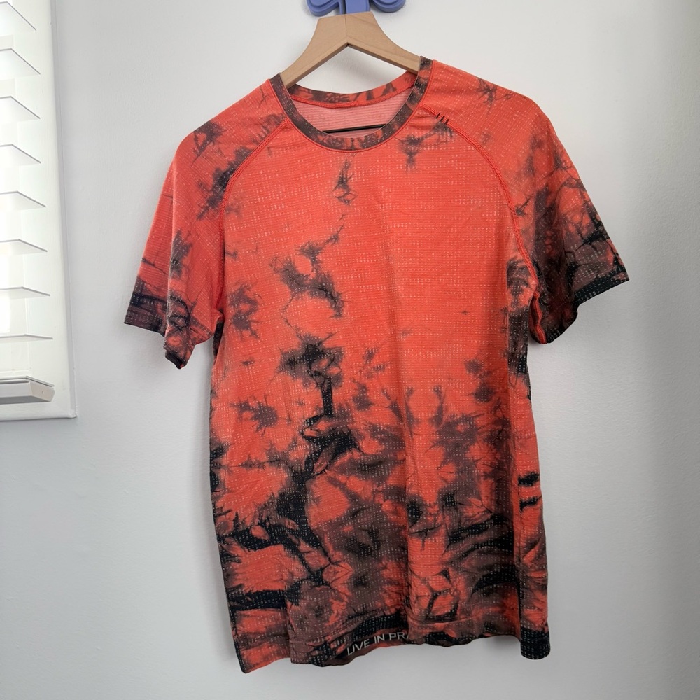 Lululemon Men’s Medium Metal Vent Tech Shirt 2.0 Disconnect Autumn Red Outdoor